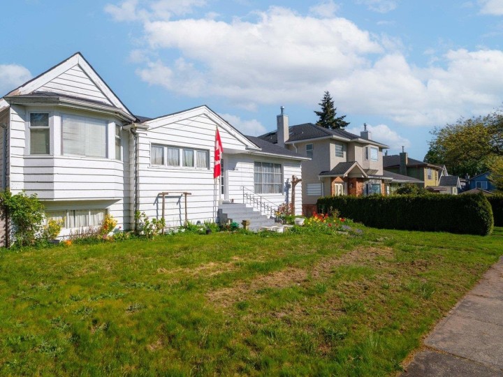 Photo 3 at 7898 Osler Street, Marpole, Vancouver West