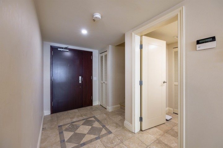 Photo 6 at 205 - 638 W 45th Avenue, Oakridge VW, Vancouver West