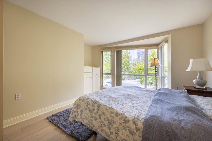 Photo 16 at 205 - 638 W 45th Avenue, Oakridge VW, Vancouver West