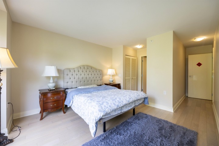 Photo 15 at 205 - 638 W 45th Avenue, Oakridge VW, Vancouver West