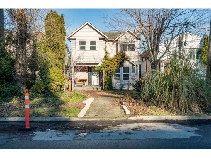 Photo 2 at 1528 Bond Street, Lynnmour, North Vancouver