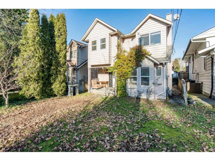 Photo 3 at 1528 Bond Street, Lynnmour, North Vancouver