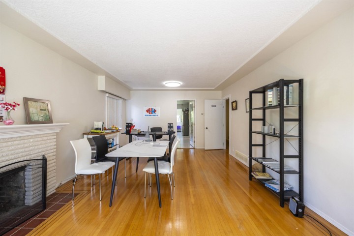 Photo 4 at 4663 W 15th Avenue, Point Grey, Vancouver West