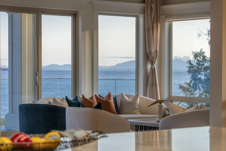 Photo 5 at 3008 Procter Avenue, Altamont, West Vancouver