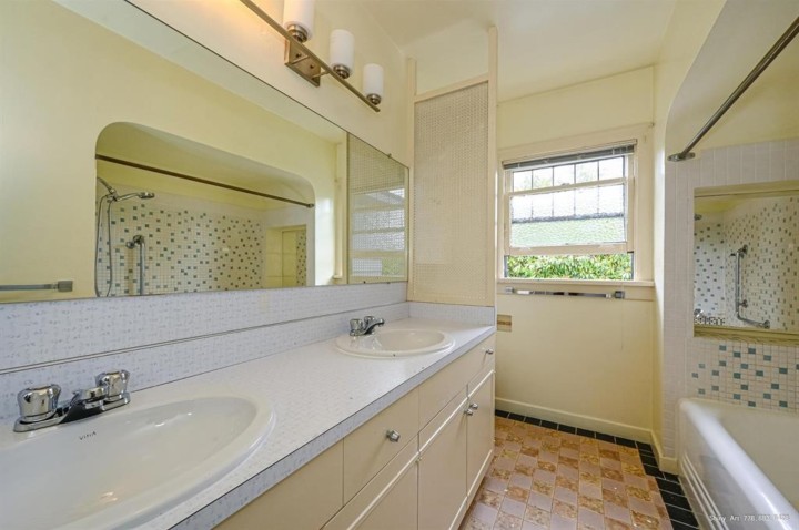 Photo 8 at 1383 W 32 Avenue, Shaughnessy, Vancouver West