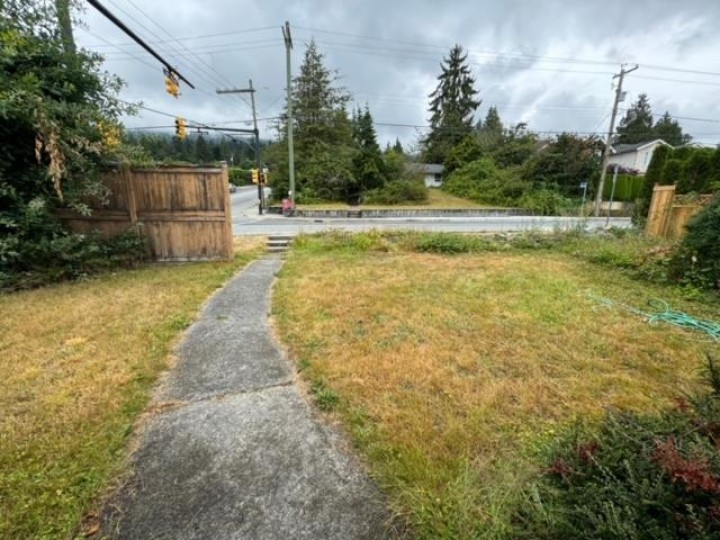 Photo 7 at 1490 Mathers Avenue, Ambleside, West Vancouver