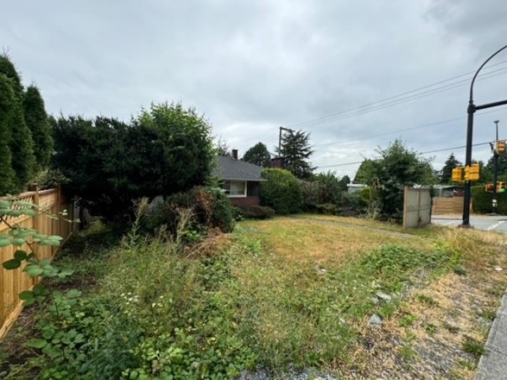 Photo 10 at 1490 Mathers Avenue, Ambleside, West Vancouver