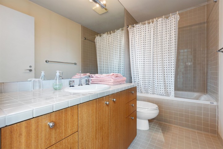 Photo 25 at 1600 - 1919 Beach Avenue, West End VW, Vancouver West