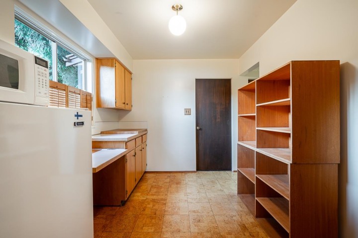 Photo 23 at 3898 Southridge Avenue, Bayridge, West Vancouver