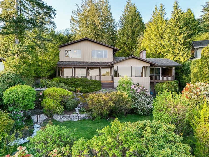 Photo 1 at 3898 Southridge Avenue, Bayridge, West Vancouver