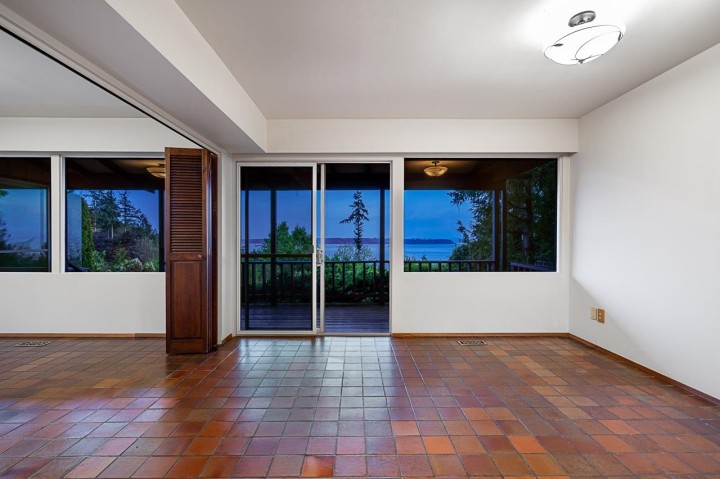 Photo 18 at 3898 Southridge Avenue, Bayridge, West Vancouver