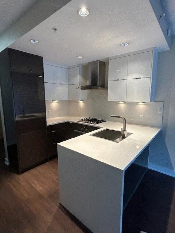 Photo 3 at 101 - 1777 W 7th Avenue, Fairview VW, Vancouver West