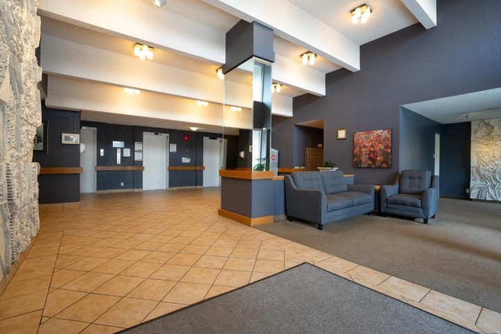 Photo 2 at 307 - 2016 Fullerton Avenue, Pemberton NV, North Vancouver