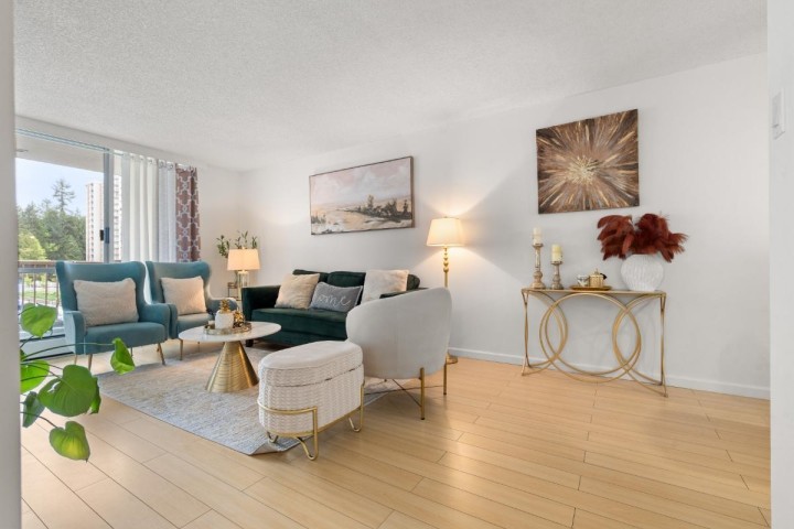 Photo 10 at 307 - 2016 Fullerton Avenue, Pemberton NV, North Vancouver