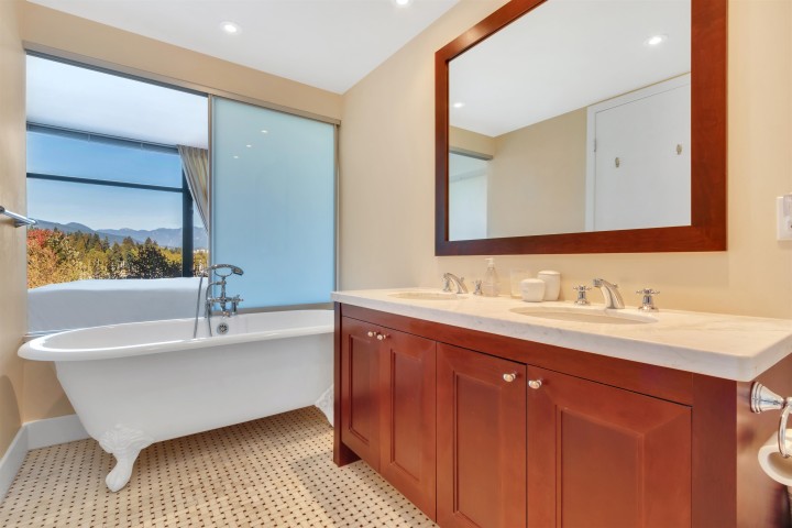 Photo 15 at 500 - 1863 Alberni Street, West End VW, Vancouver West