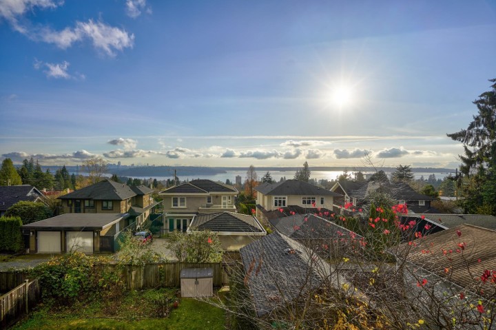 Photo 38 at 1460 Nelson Avenue, Ambleside, West Vancouver