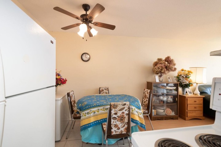 Photo 13 at 114 - 1345 Chesterfield Avenue, Central Lonsdale, North Vancouver