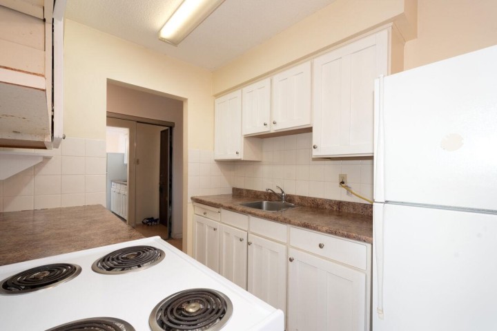 Photo 14 at 114 - 1345 Chesterfield Avenue, Central Lonsdale, North Vancouver