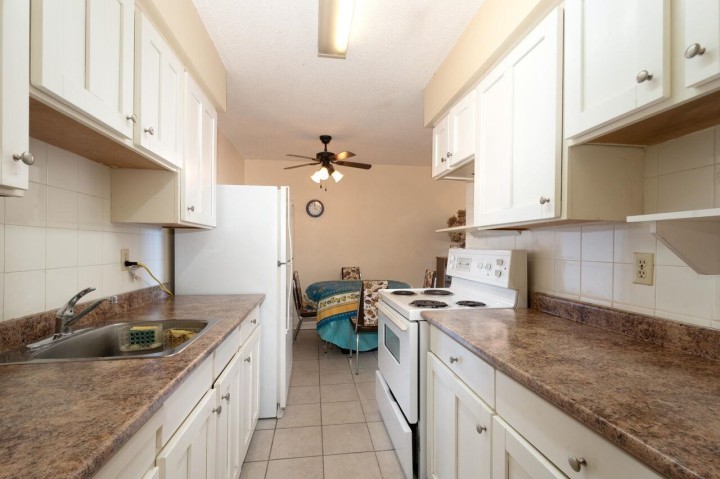 Photo 15 at 114 - 1345 Chesterfield Avenue, Central Lonsdale, North Vancouver