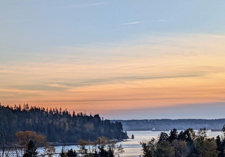 Photo 1 at 14E - 328 Taylor Way, Park Royal, West Vancouver