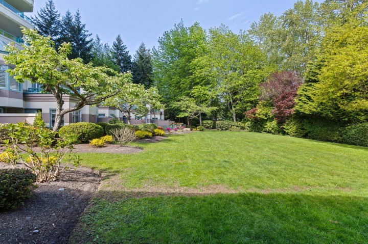 Photo 33 at 14E - 328 Taylor Way, Park Royal, West Vancouver