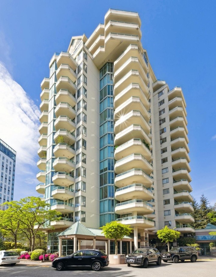 Photo 37 at 14E - 328 Taylor Way, Park Royal, West Vancouver