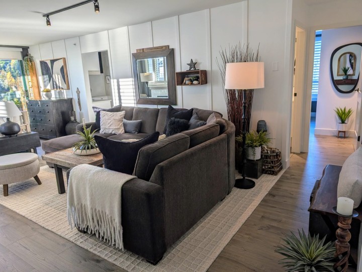 Photo 4 at 14E - 328 Taylor Way, Park Royal, West Vancouver