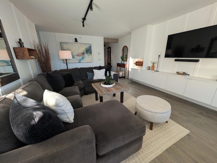 Photo 8 at 14E - 328 Taylor Way, Park Royal, West Vancouver