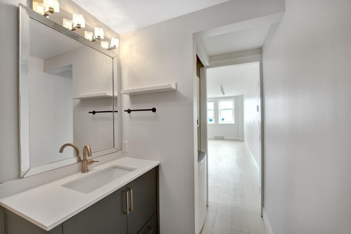 Photo 13 at 701 - 233 Abbott Street, Downtown VW, Vancouver West