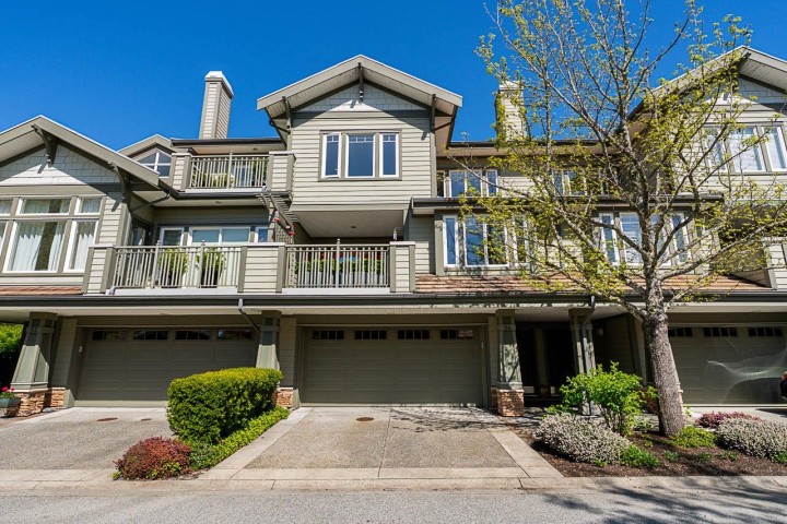 Photo 2 at 54 Beach Drive, Furry Creek, West Vancouver