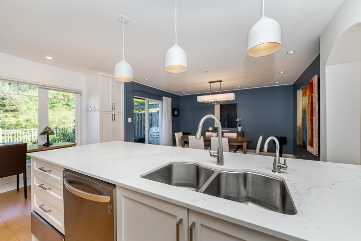 Photo 13 at 54 Beach Drive, Furry Creek, West Vancouver