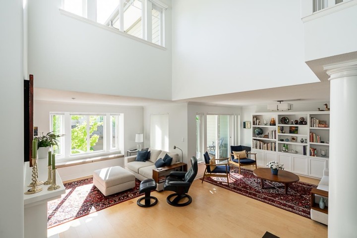 Photo 5 at 54 Beach Drive, Furry Creek, West Vancouver