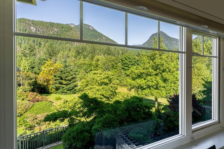 Photo 20 at 54 Beach Drive, Furry Creek, West Vancouver