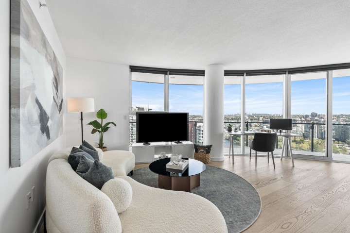 Photo 3 at 2717 - 89 Nelson Street, Yaletown, Vancouver West