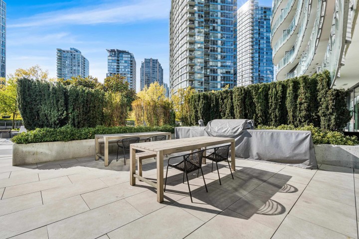 Photo 32 at 2717 - 89 Nelson Street, Yaletown, Vancouver West