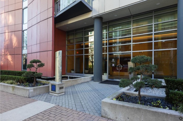 Photo 32 at 305 - 8 Smithe Mews, Yaletown, Vancouver West