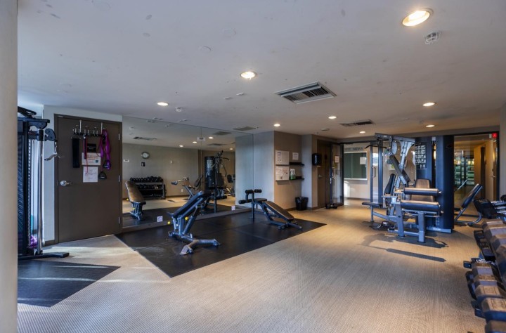 Photo 30 at 305 - 8 Smithe Mews, Yaletown, Vancouver West