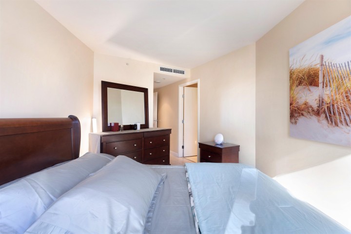 Photo 21 at 305 - 8 Smithe Mews, Yaletown, Vancouver West