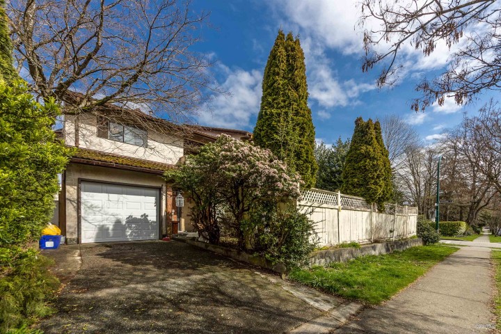Photo 2 at 1215 W 67th Avenue, Marpole, Vancouver West