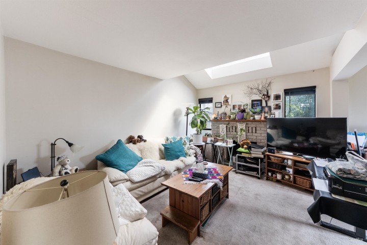 Photo 5 at 1215 W 67th Avenue, Marpole, Vancouver West