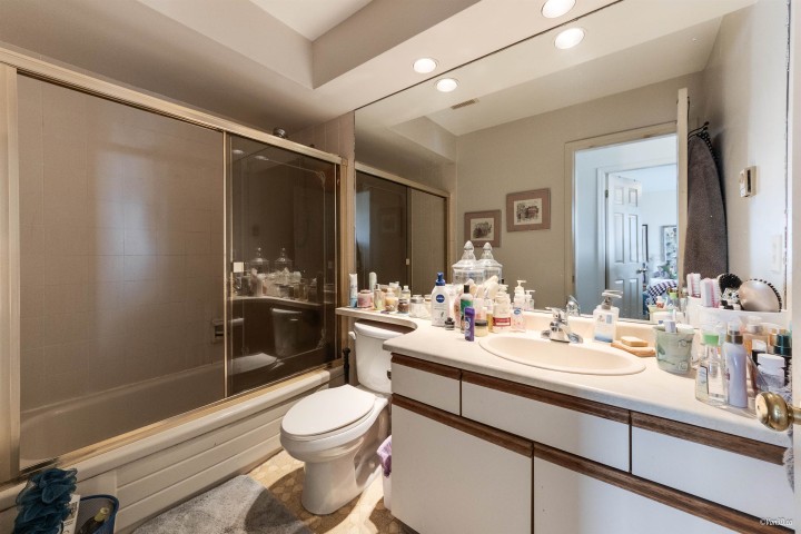 Photo 18 at 1215 W 67th Avenue, Marpole, Vancouver West