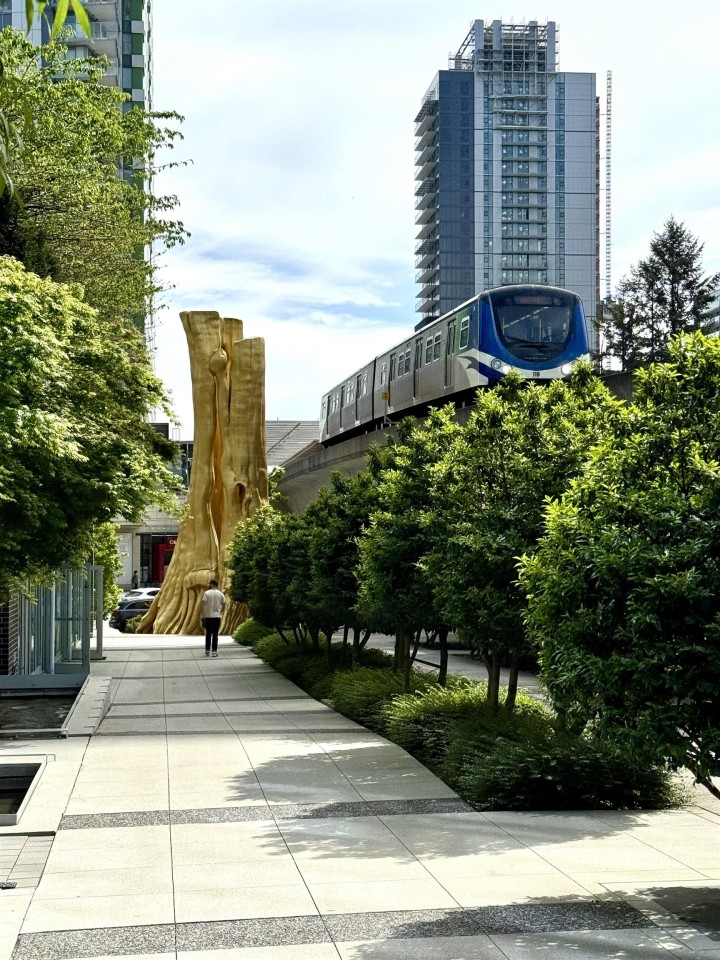 Photo 3 at 804 - 8031 Nunavut Lane, Marpole, Vancouver West