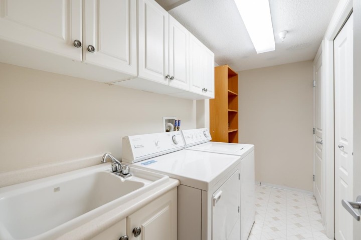 Photo 25 at 4918 Edendale Lane, Caulfeild, West Vancouver