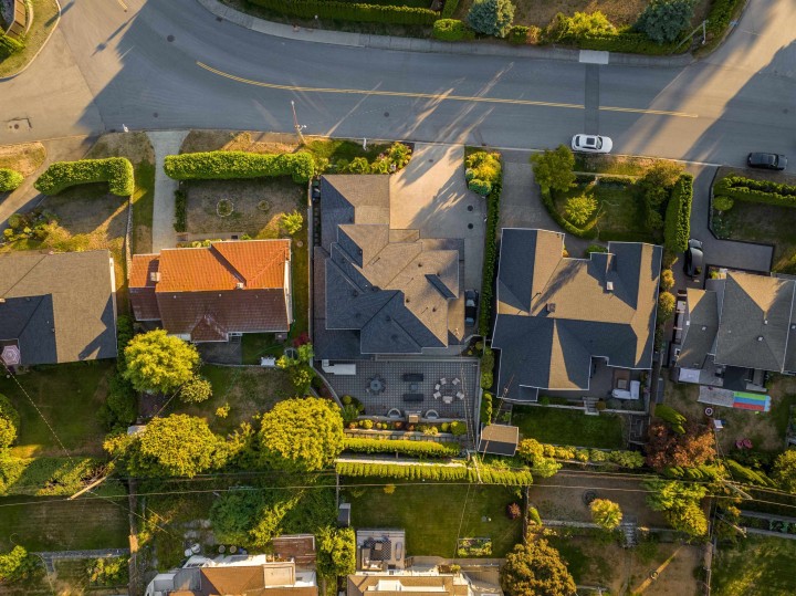 Photo 35 at 4168 Highland Boulevard, Forest Hills NV, North Vancouver