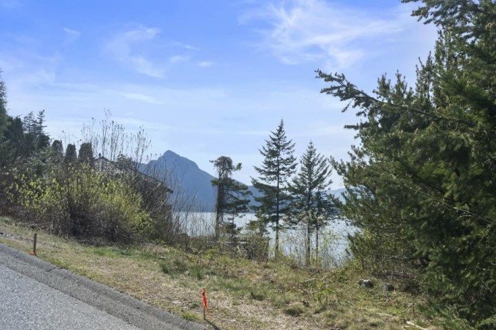 Photo 16 at 128 Furry Creek Drive, Furry Creek, West Vancouver