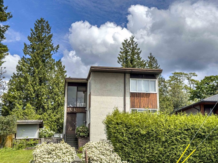 Photo 2 at 376 E 4th Street, Lower Lonsdale, North Vancouver