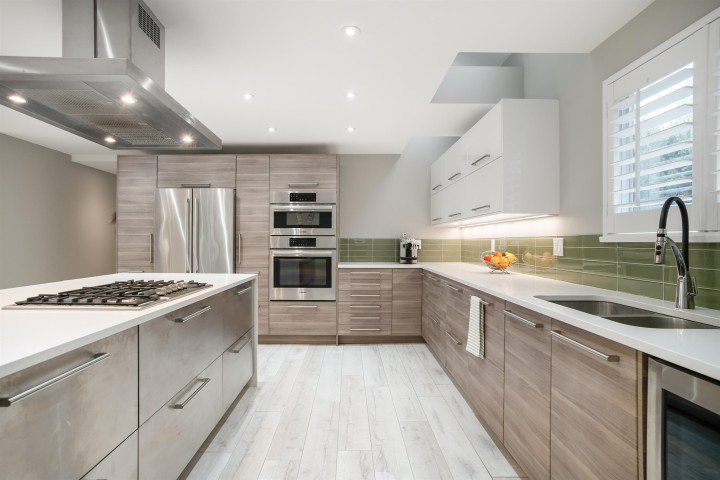 Photo 3 at 4001 Rose Crescent, Sandy Cove, West Vancouver