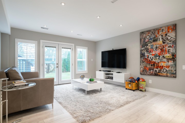 Photo 9 at 4001 Rose Crescent, Sandy Cove, West Vancouver