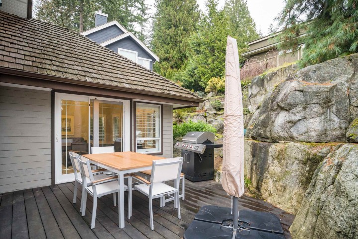 Photo 30 at 4001 Rose Crescent, Sandy Cove, West Vancouver