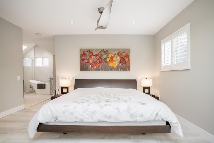 Photo 14 at 4001 Rose Crescent, Sandy Cove, West Vancouver